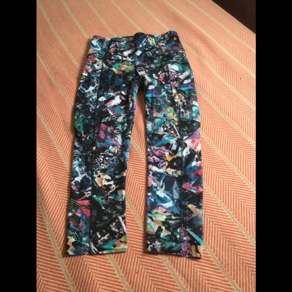 Lululemon Culture Clash Starlight Break Free crop - Picture 5 of 8